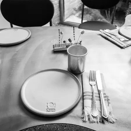 Kazerma E Cerenit Surrel