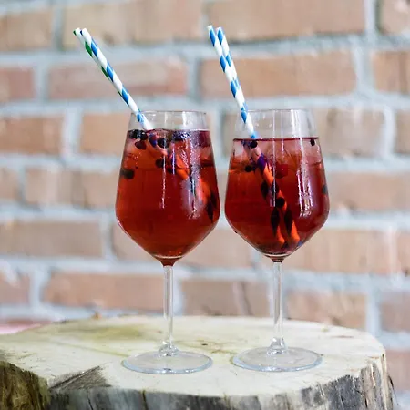 Kazerma E Cerenit 3* Surrel