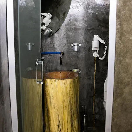 Kazerma E Cerenit 3* Surrel