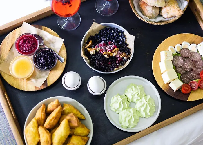 Kazerma E Cerenit 3* Surrel