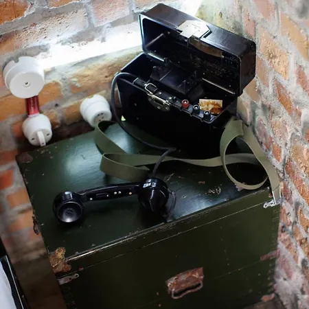 Kazerma E Cerenit Otel Surrel