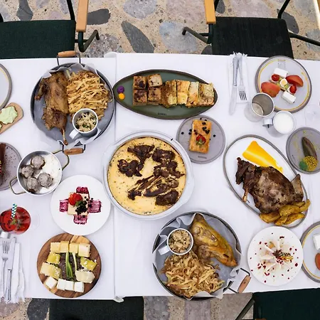 Kazerma E Cerenit Hotell