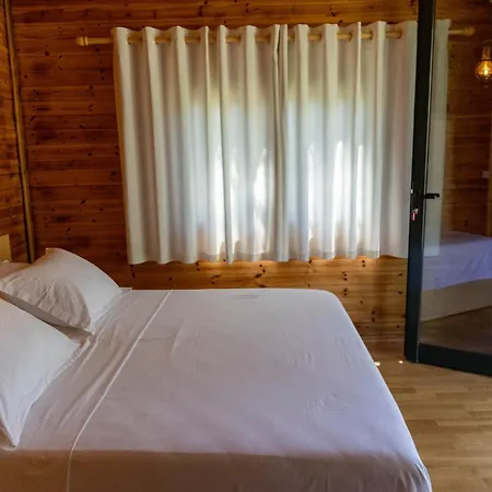 Hotell Kazerma E Cerenit
