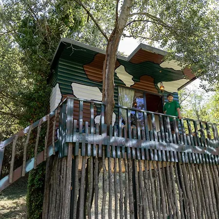 Hotell Kazerma E Cerenit 3*