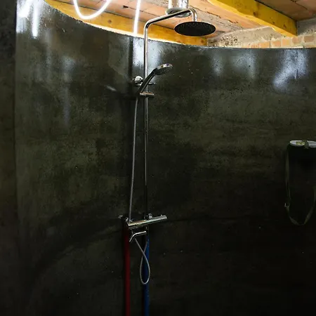 Kazerma E Cerenit Otel Surrel