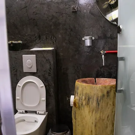 Kazerma E Cerenit Hotell