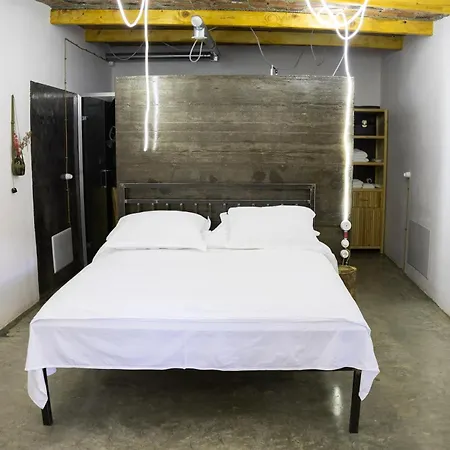 Hotell Kazerma E Cerenit