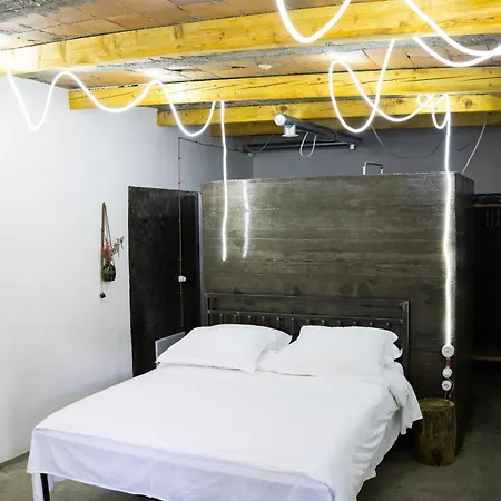 Hotel Kazerma E Cerenit Surrel