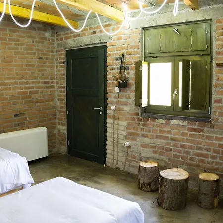 Kazerma E Cerenit Hotell