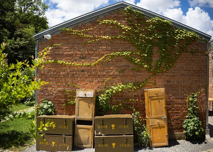 Kazerma E Cerenit Hotel Surrel